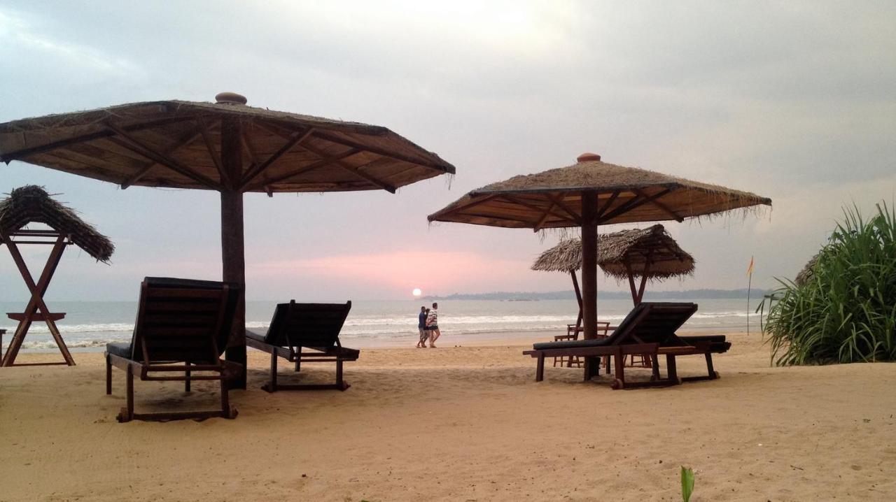 Aussie Swiss Weligama Hotel Exterior foto