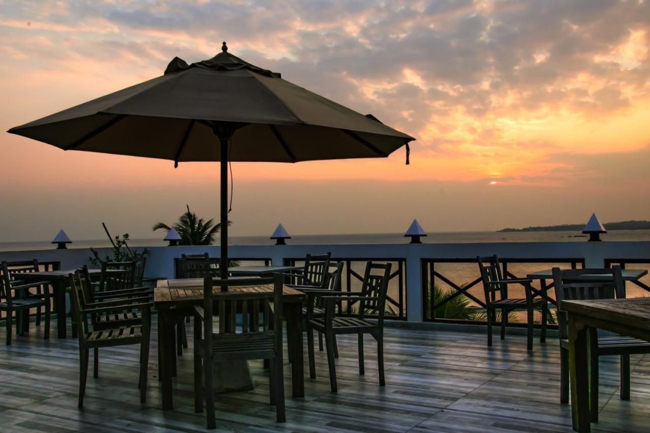 Aussie Swiss Weligama Hotel Exterior foto