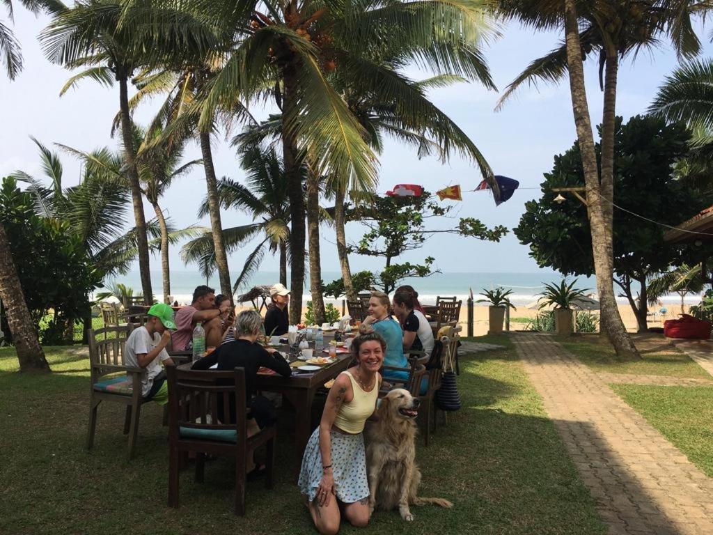 Aussie Swiss Weligama Hotel Exterior foto
