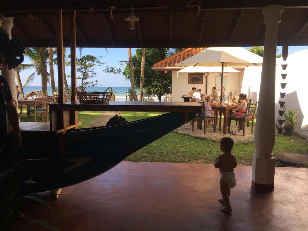 Aussie Swiss Weligama Hotel Exterior foto
