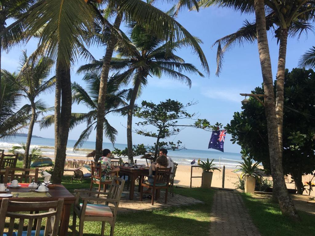 Aussie Swiss Weligama Hotel Exterior foto